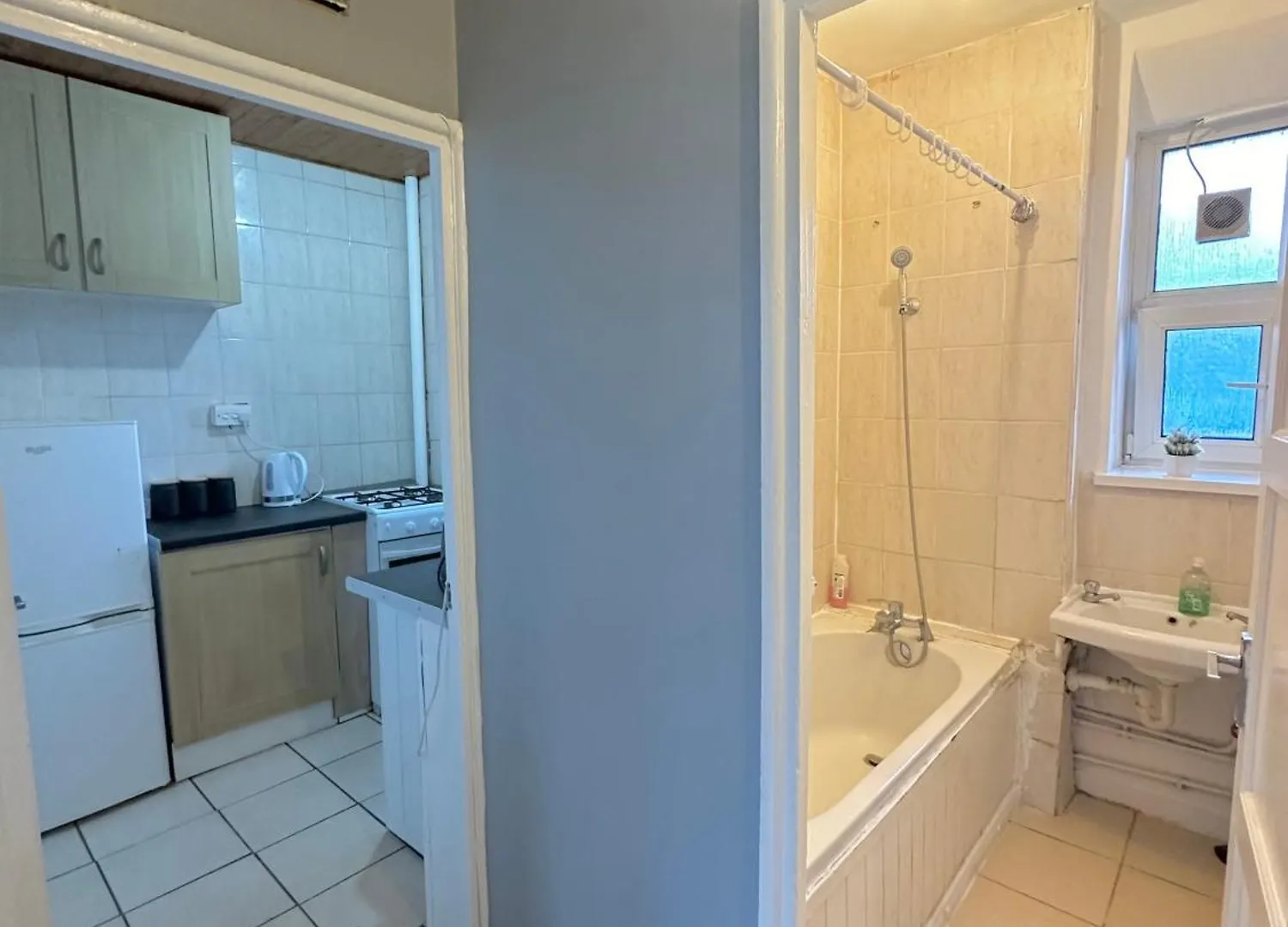 1 Bedroom Flat In Whitechapel, لندن شقة