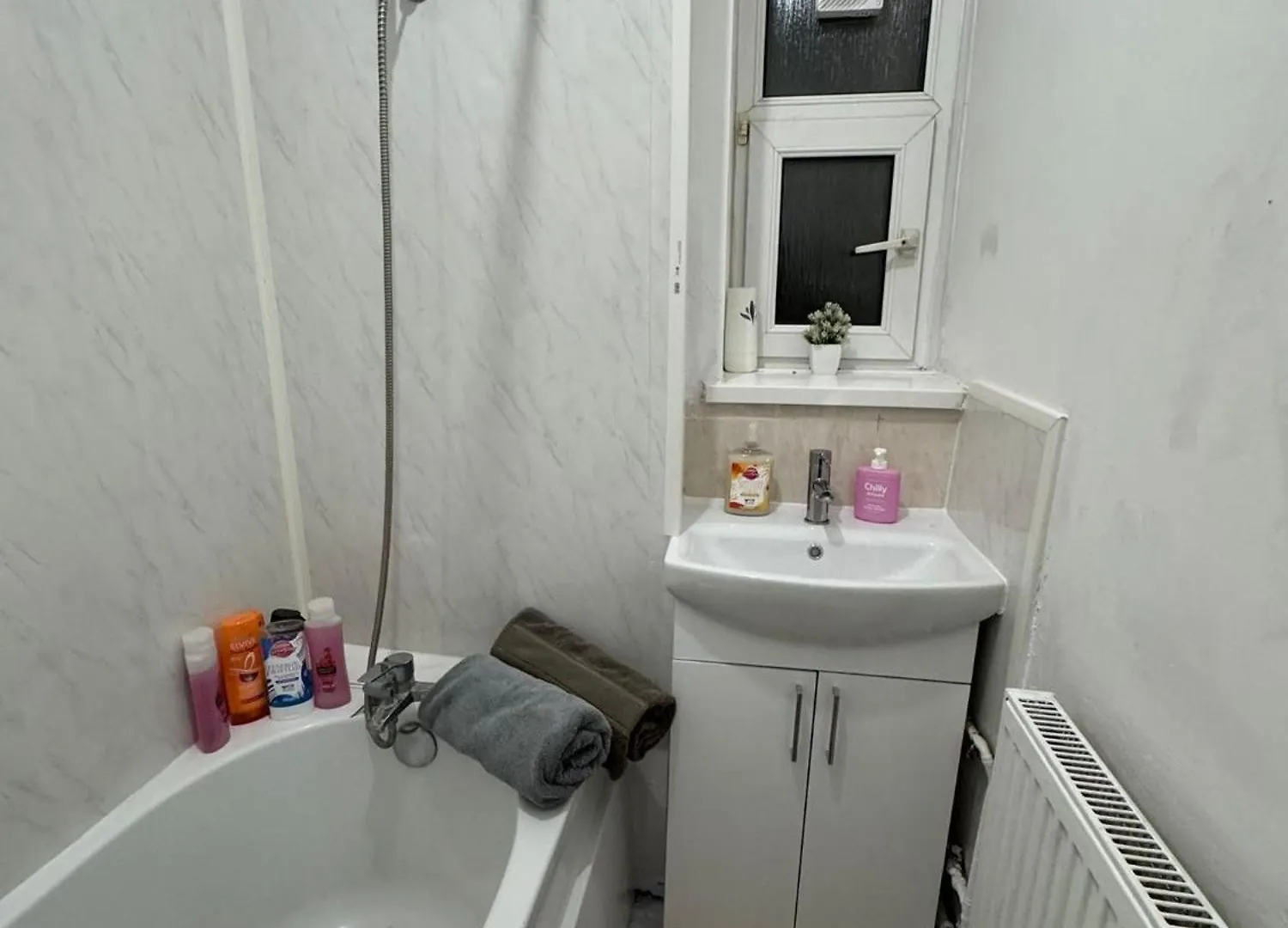 1 Bedroom Flat In Whitechapel, لندن